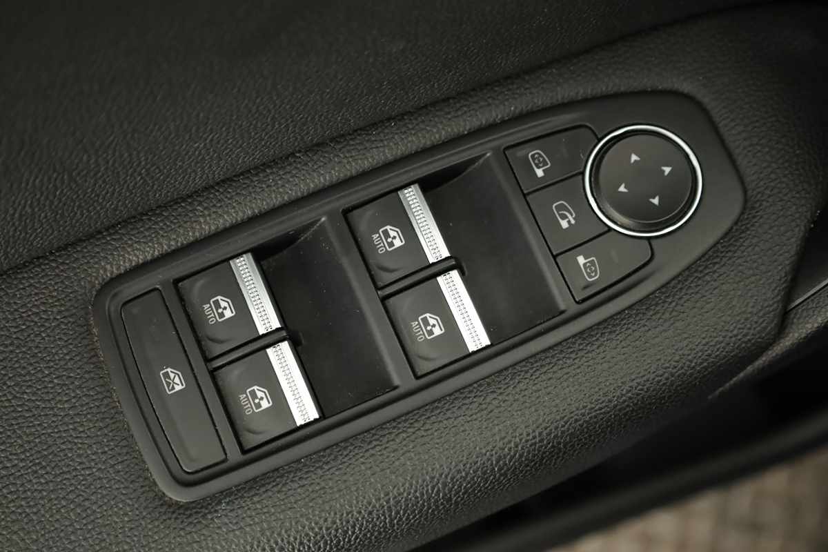 renault-captur-2024-gpl-999cc