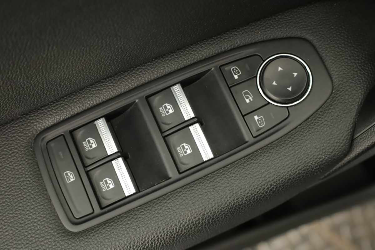 renault-captur-2024-gpl-999cc