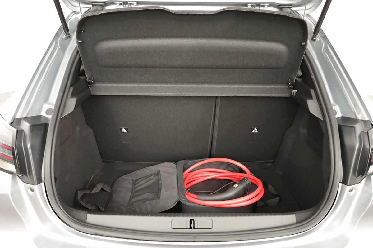 peugeot-e-208-2025-eletrico-0cc