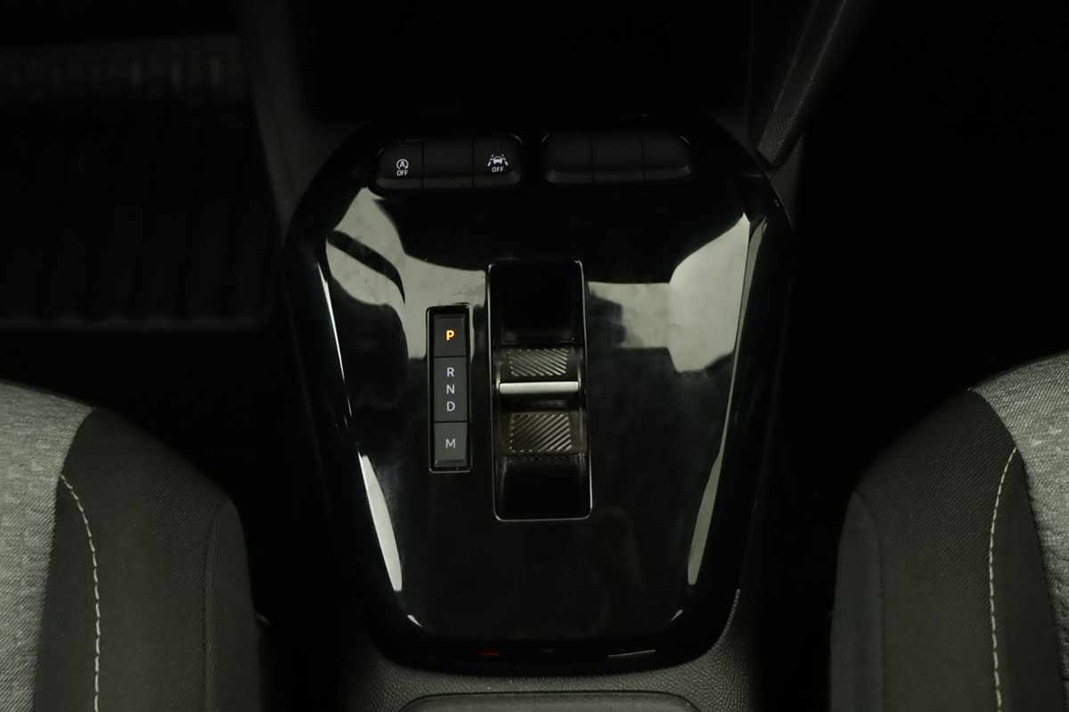 opel-corsa-2025-gasolina-1199cc