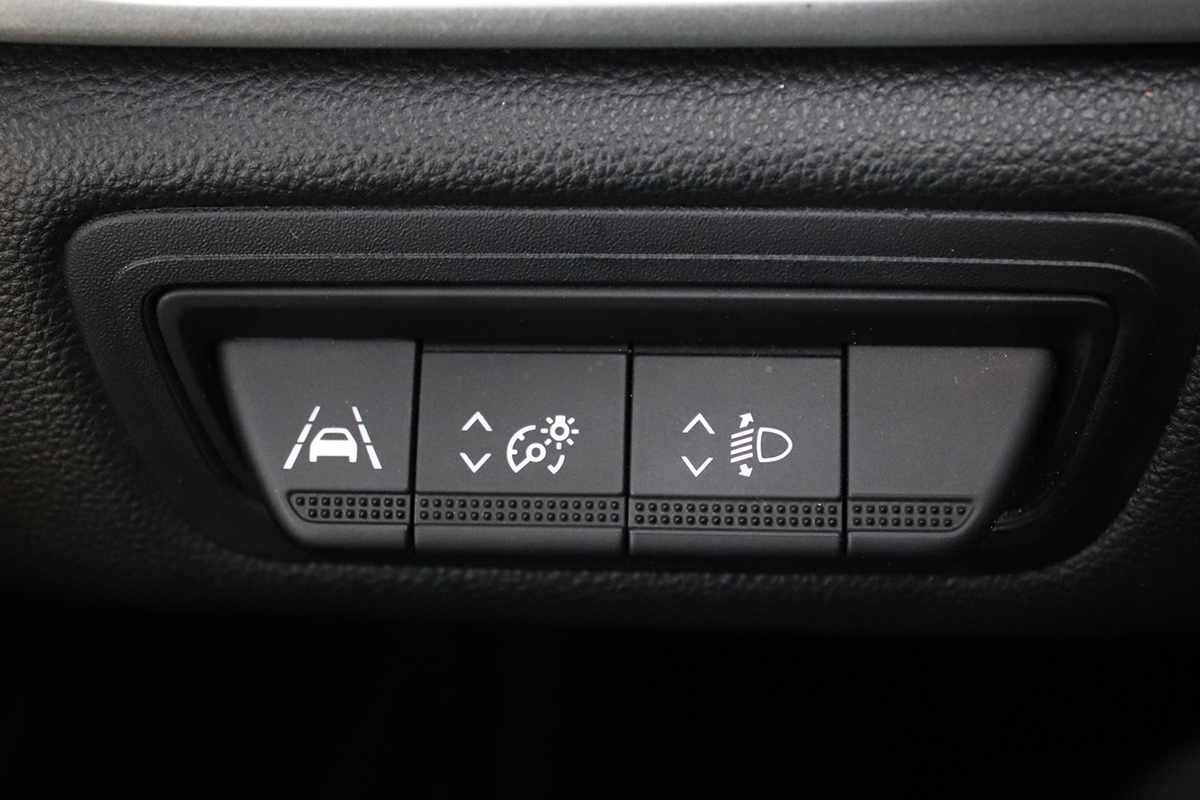 renault-captur-2024-gpl-999cc