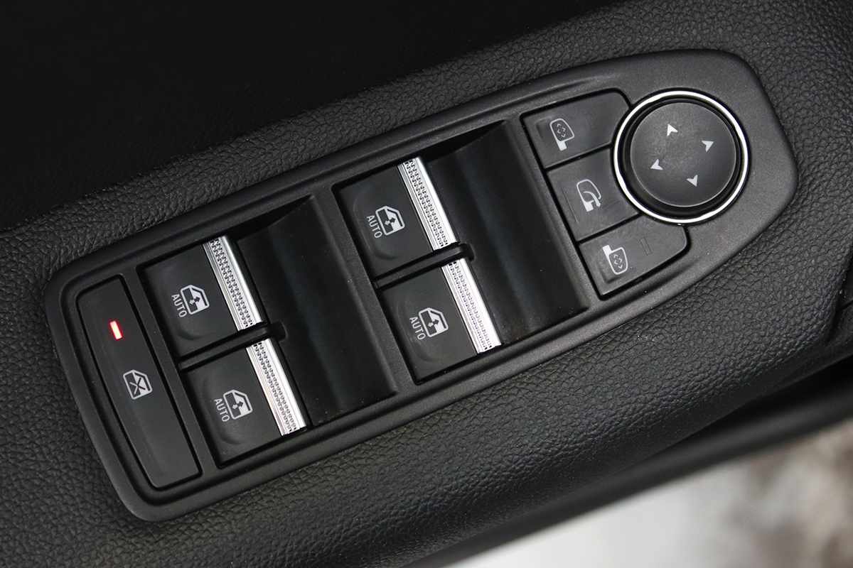 renault-captur-2024-gpl-999cc