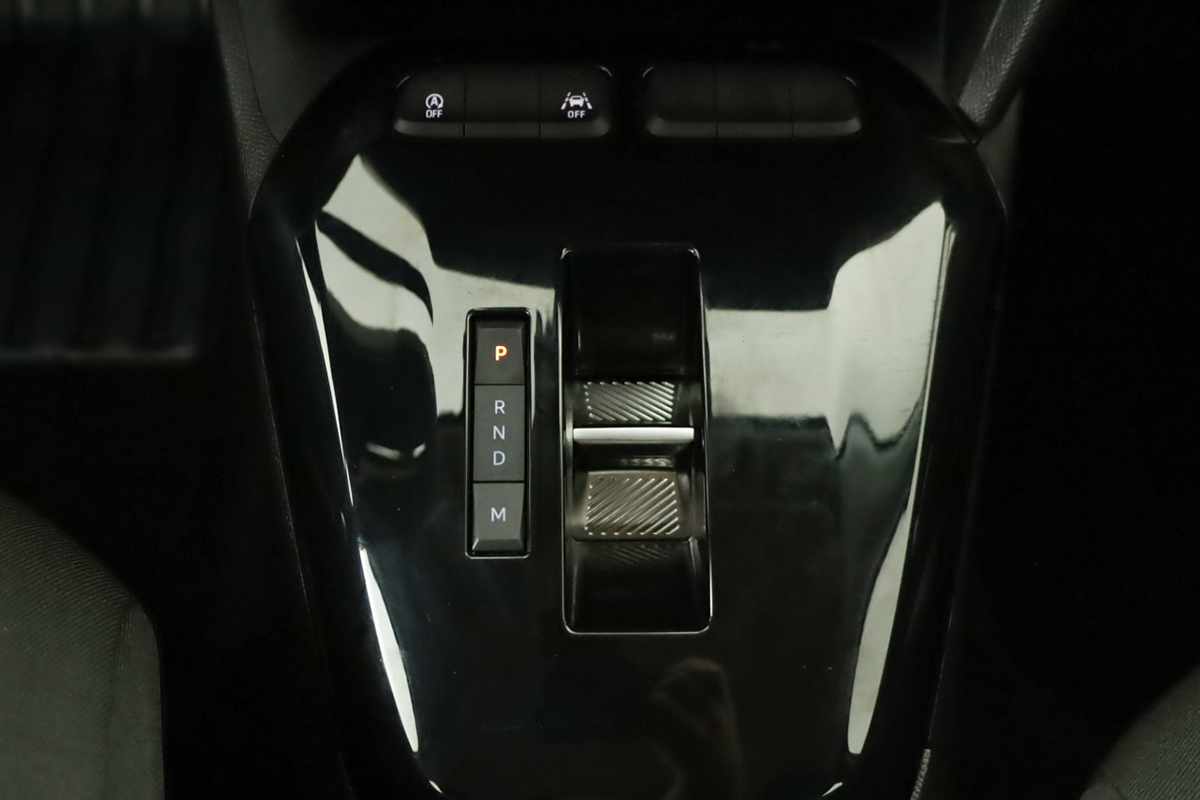 opel-corsa-2025-gasolina-1199cc