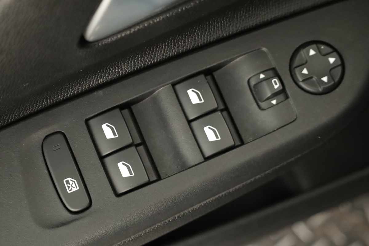 opel-corsa-2025-gasolina-1199cc