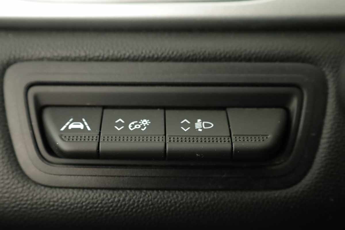 renault-captur-2024-gpl-999cc