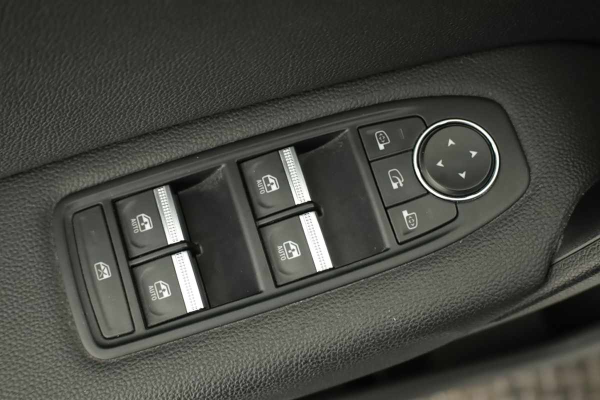 renault-captur-2024-gpl-999cc