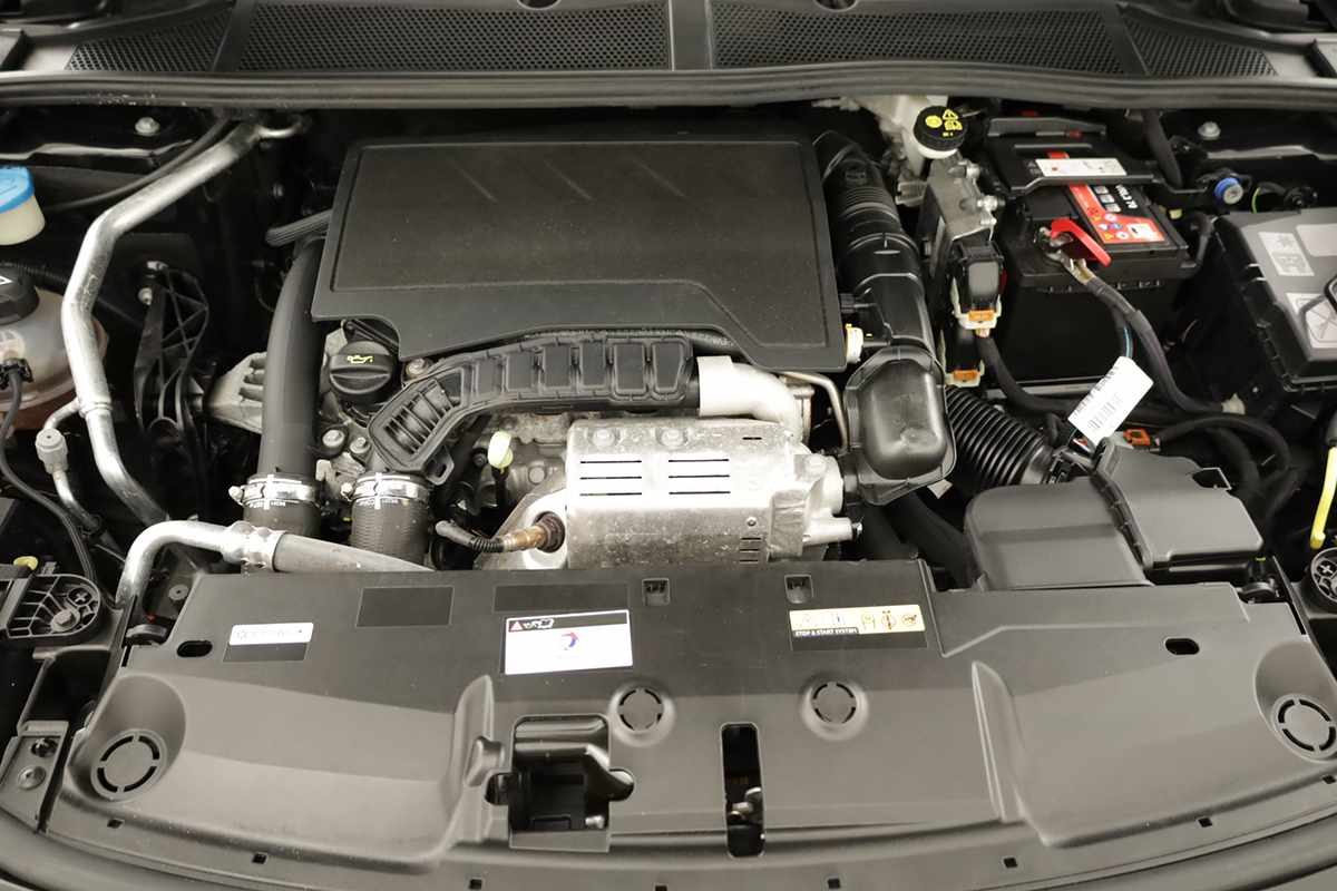 peugeot-308-2024-gasolina-1199cc