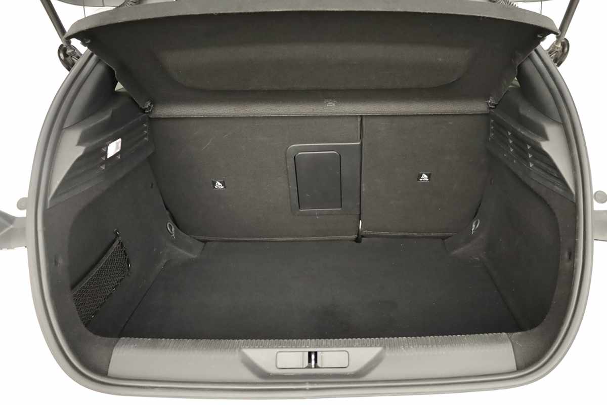 peugeot-308-2024-gasolina-1199cc