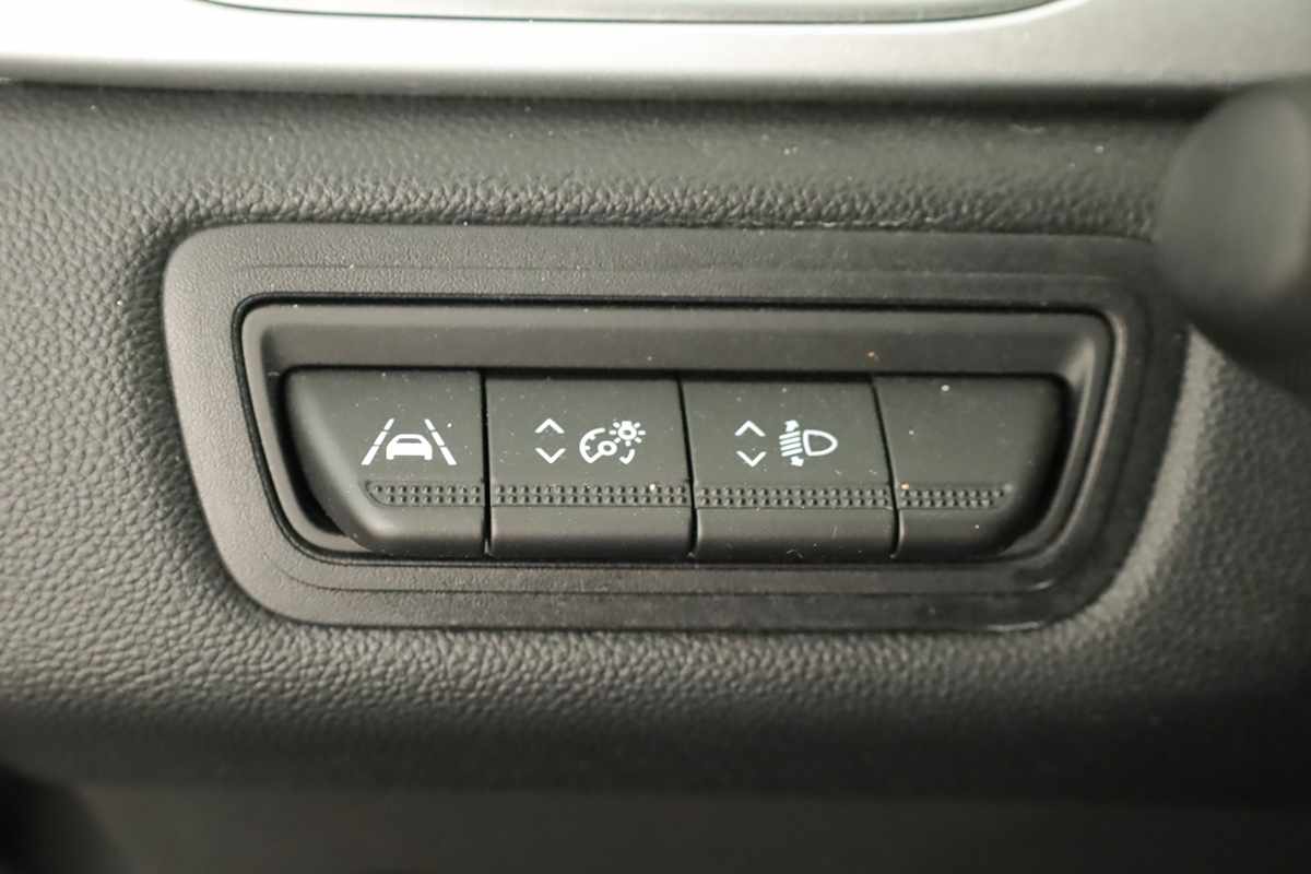 renault-captur-2024-gpl-999cc