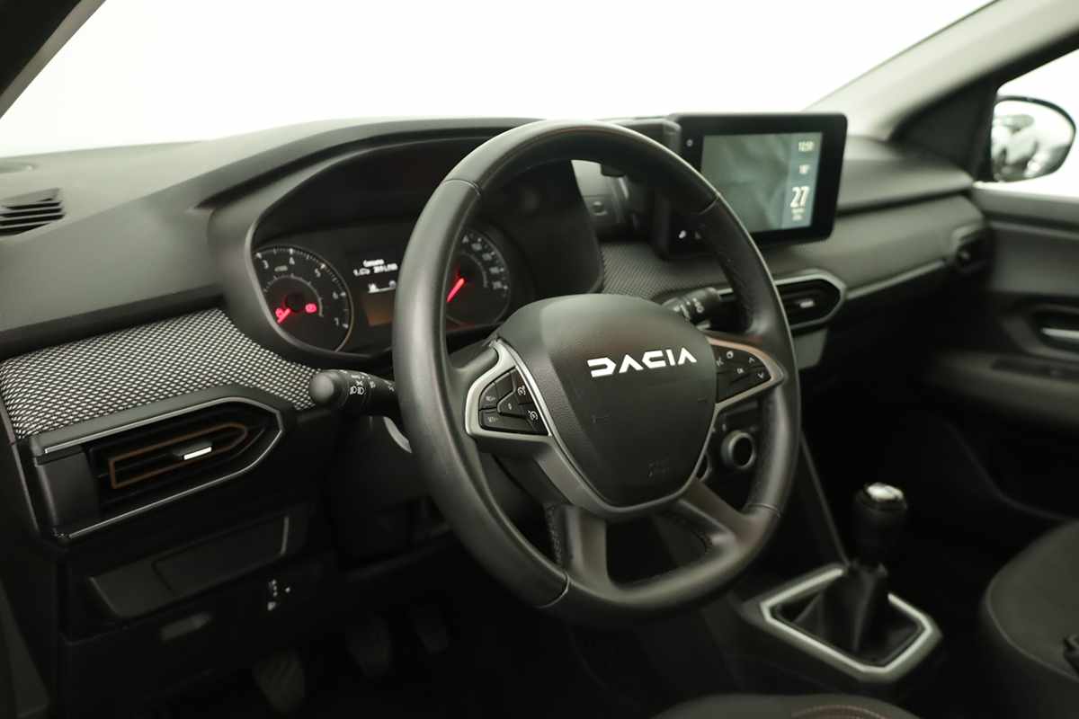 dacia-sandero-2024-gasolina-999cc