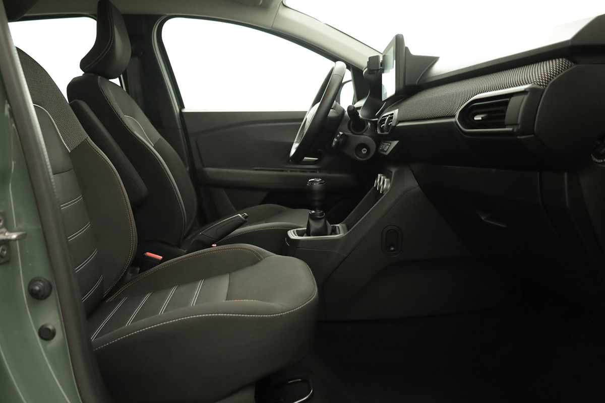dacia-sandero-2024-gasolina-999cc