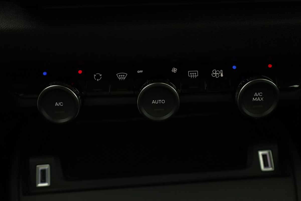 citroen-c4-2025-eletrico-0cc