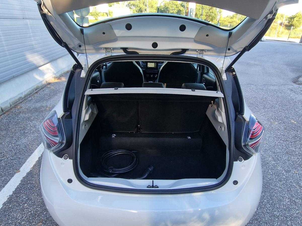 renault-zoe-2021-eletrico-0cc