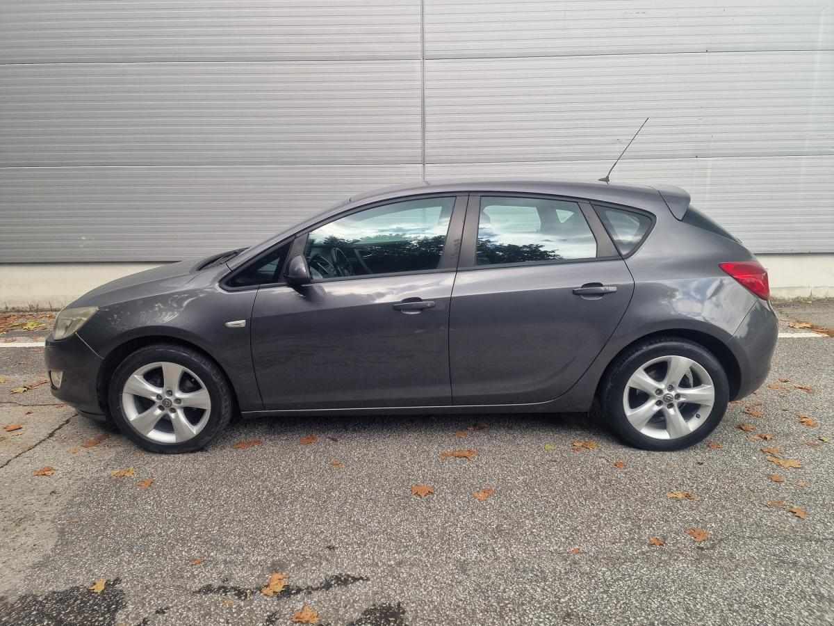 opel-astra-2010-diesel-1248cc