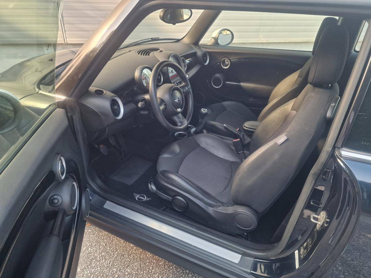 mini-cooper-2013-diesel-1496cc