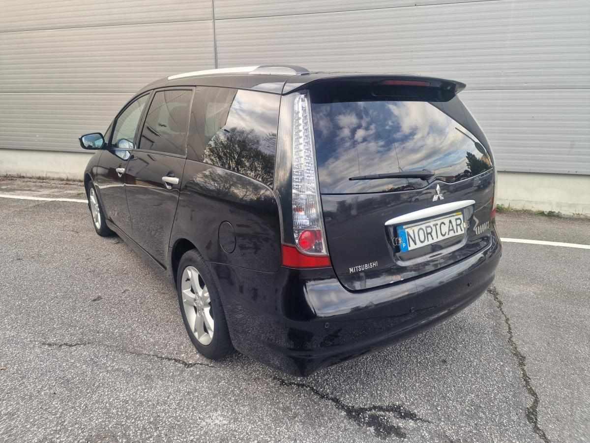mitsubishi-grandis-2008-diesel-1968cc