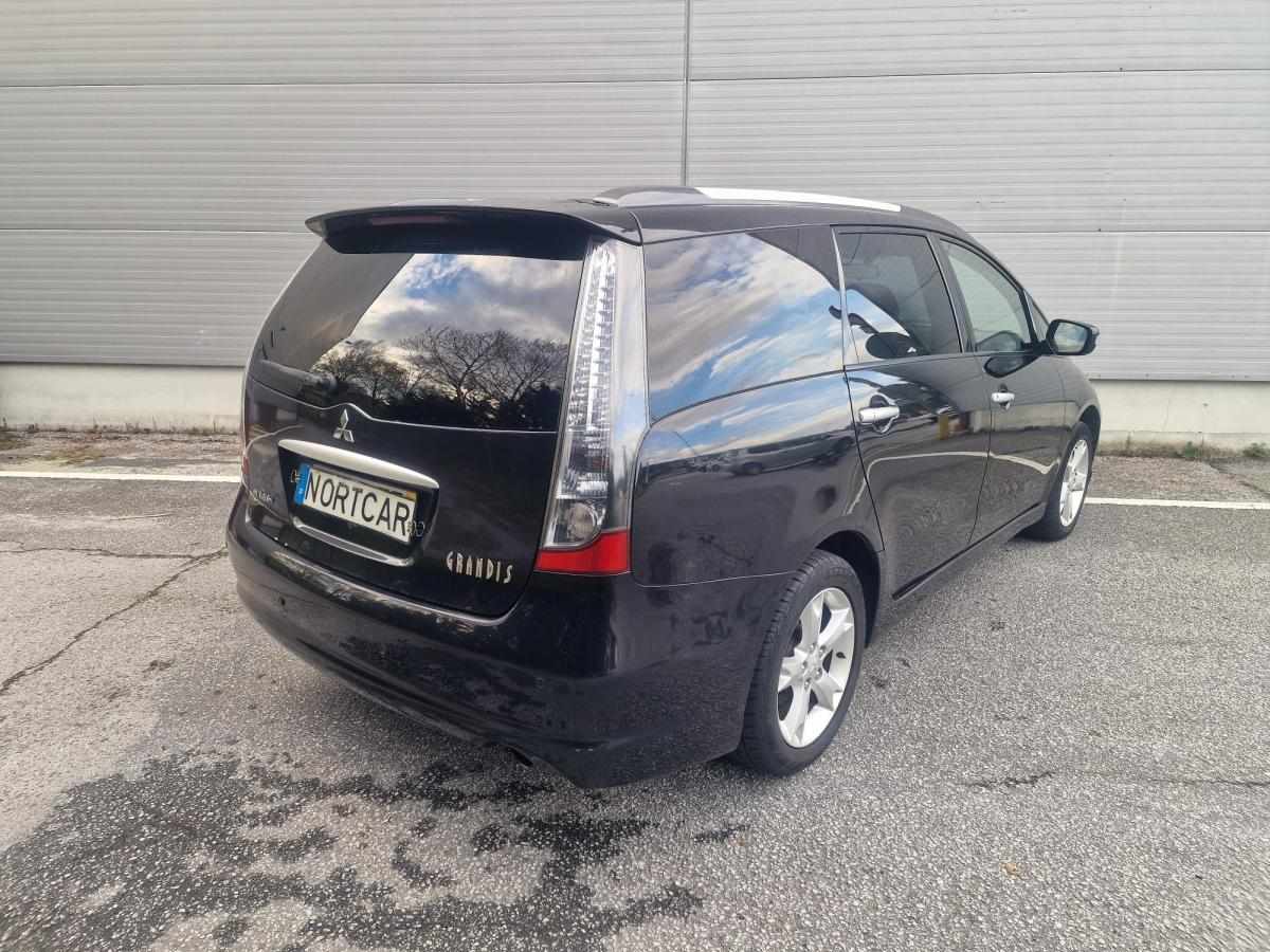 mitsubishi-grandis-2008-diesel-1968cc