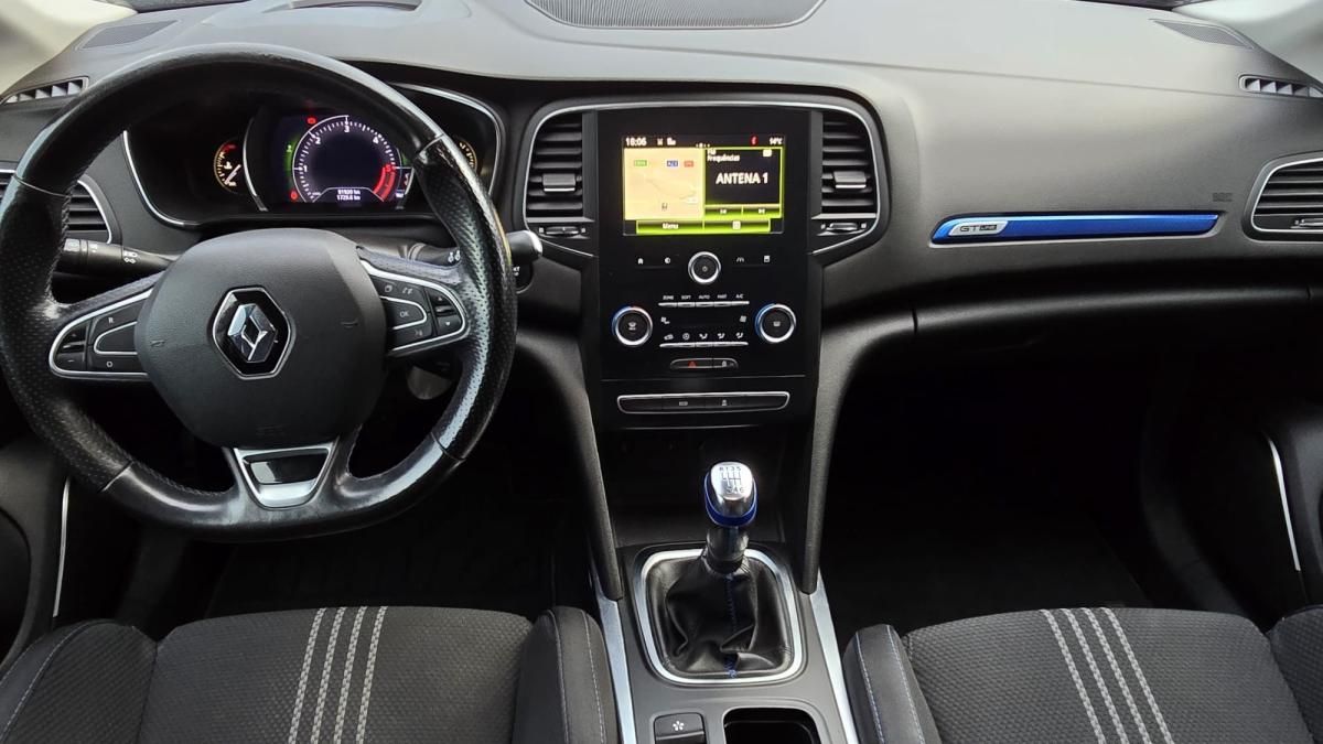 renault-megane-sport-tourer-2018-diesel-1461cc