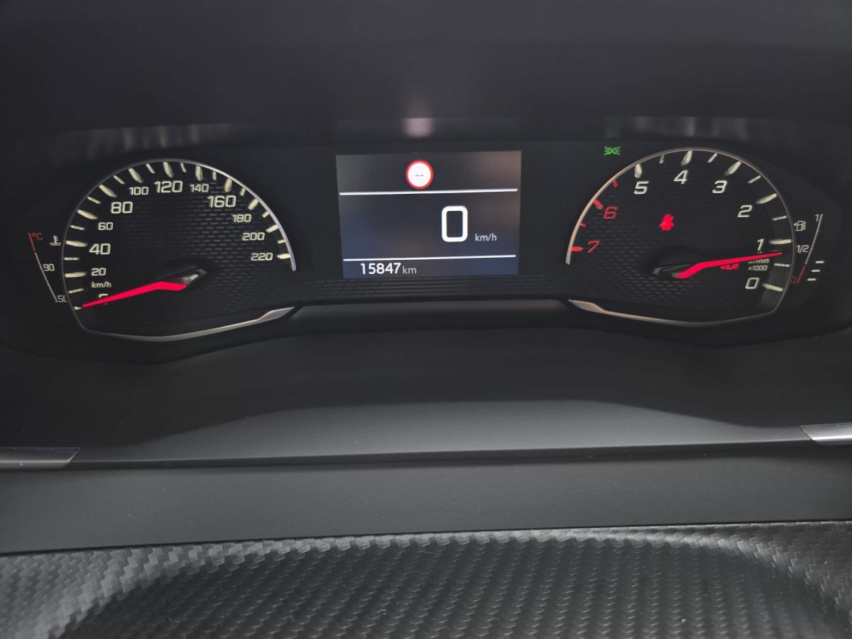 peugeot-2008-2025-gasolina-1199cc