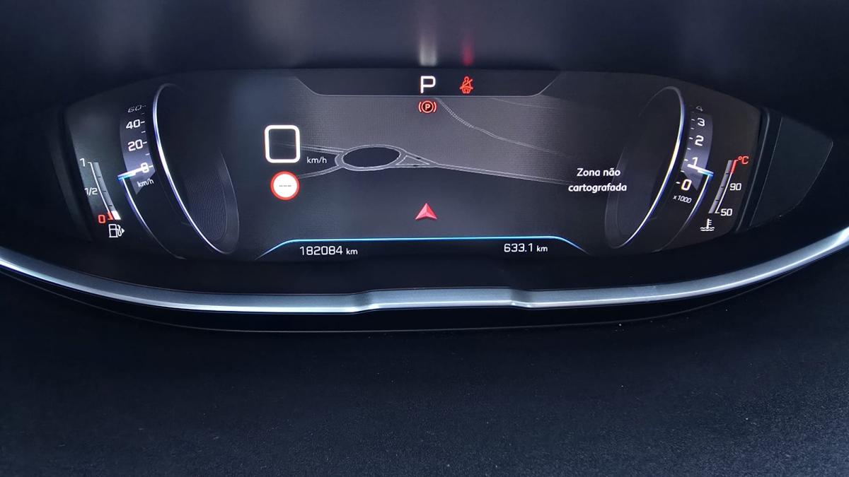 peugeot-3008-2018-diesel-1560cc