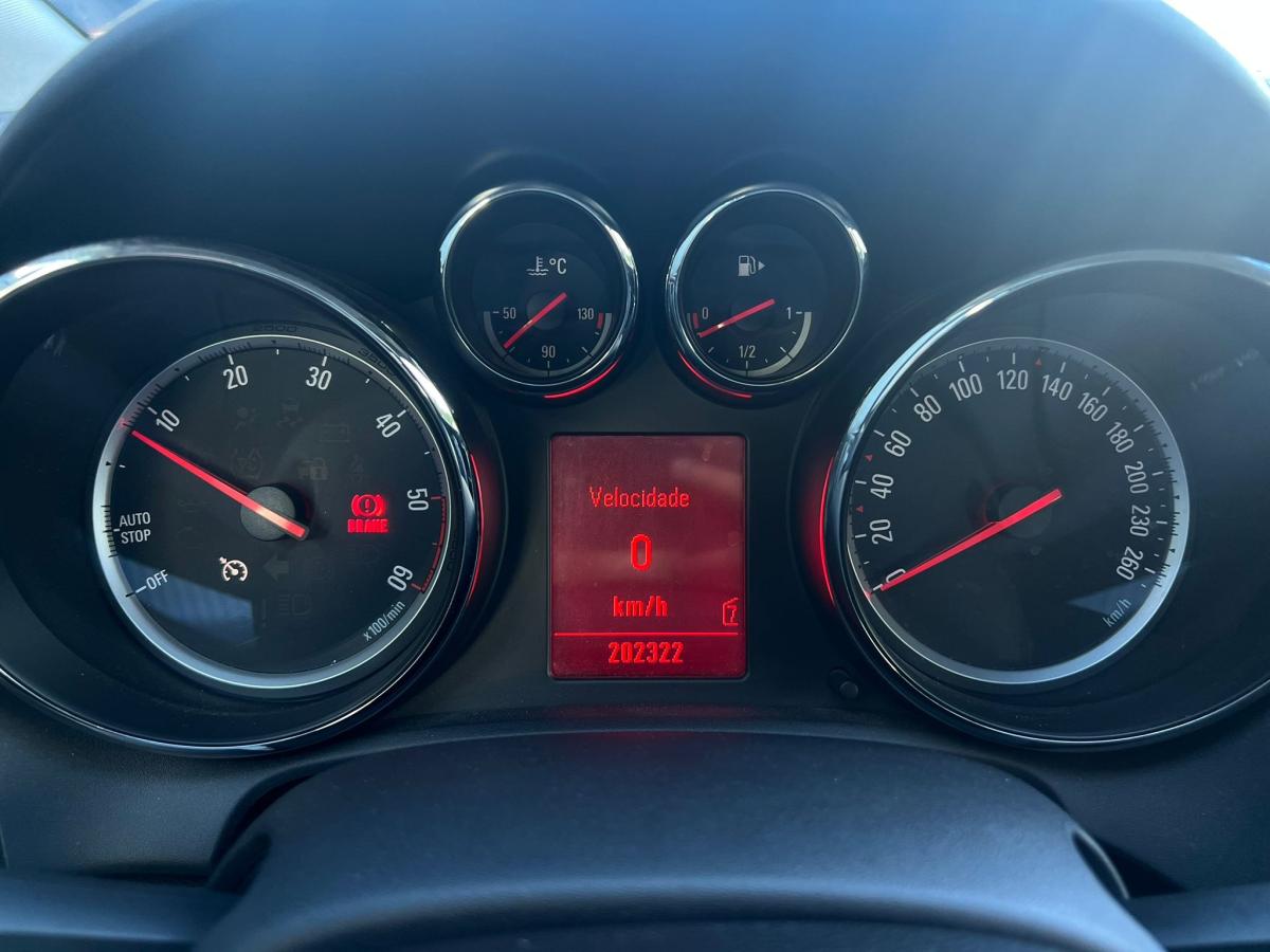 opel-astra-sport-tourer-2011-diesel-1248cc