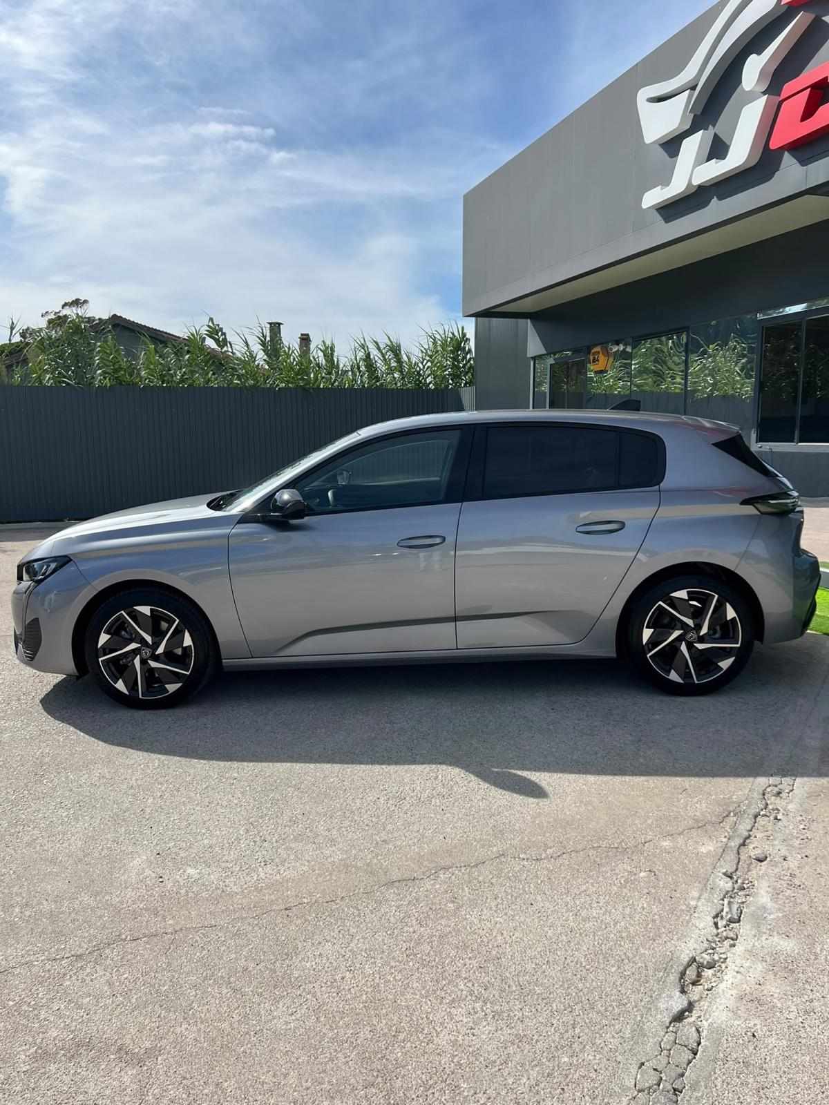 peugeot-308-2025-hibrido-a-gasolina-1199cc