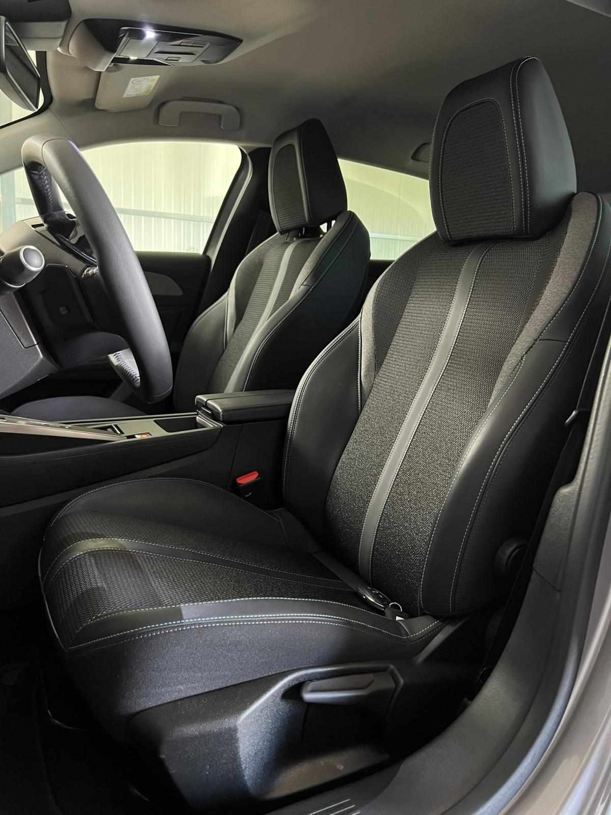peugeot-308-2025-hibrido-a-gasolina-1199cc
