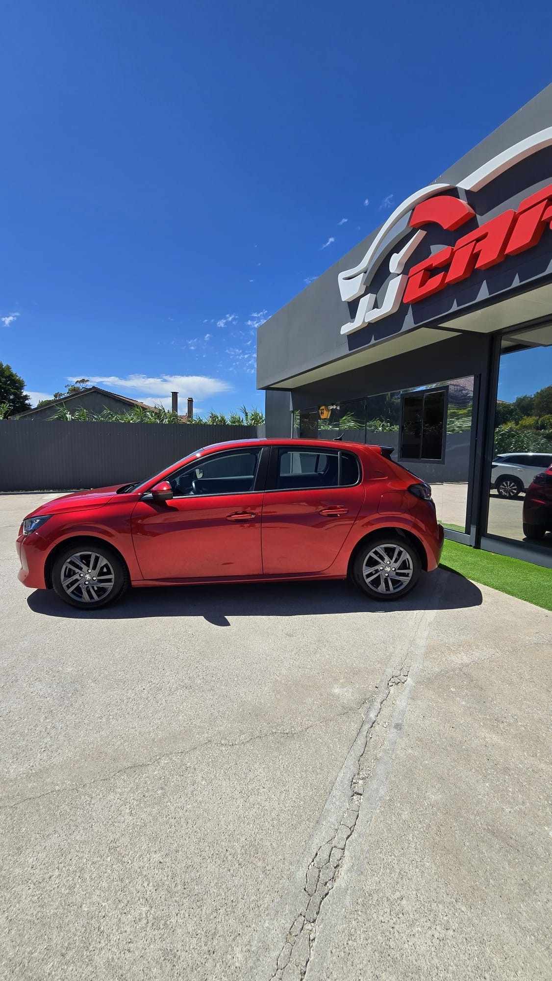 peugeot-208-2021-diesel-1499cc