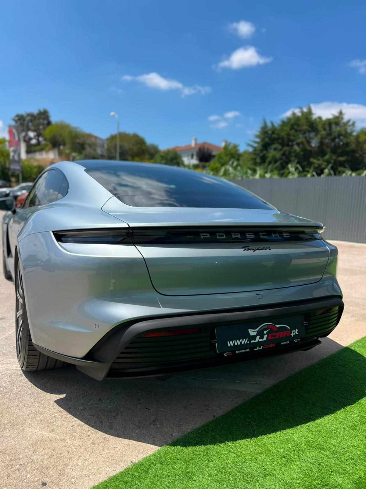 porsche-taycan-2024-eletrico-0cc