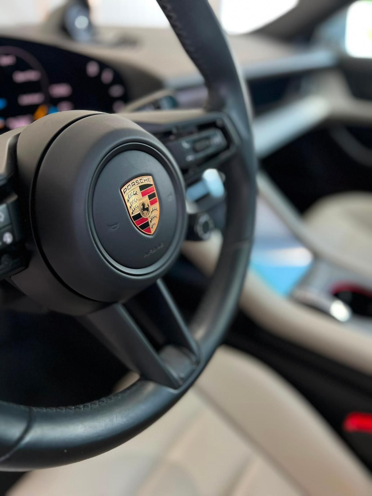 porsche-taycan-2024-eletrico-0cc
