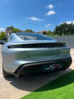 porsche-taycan-2024-eletrico-0cc