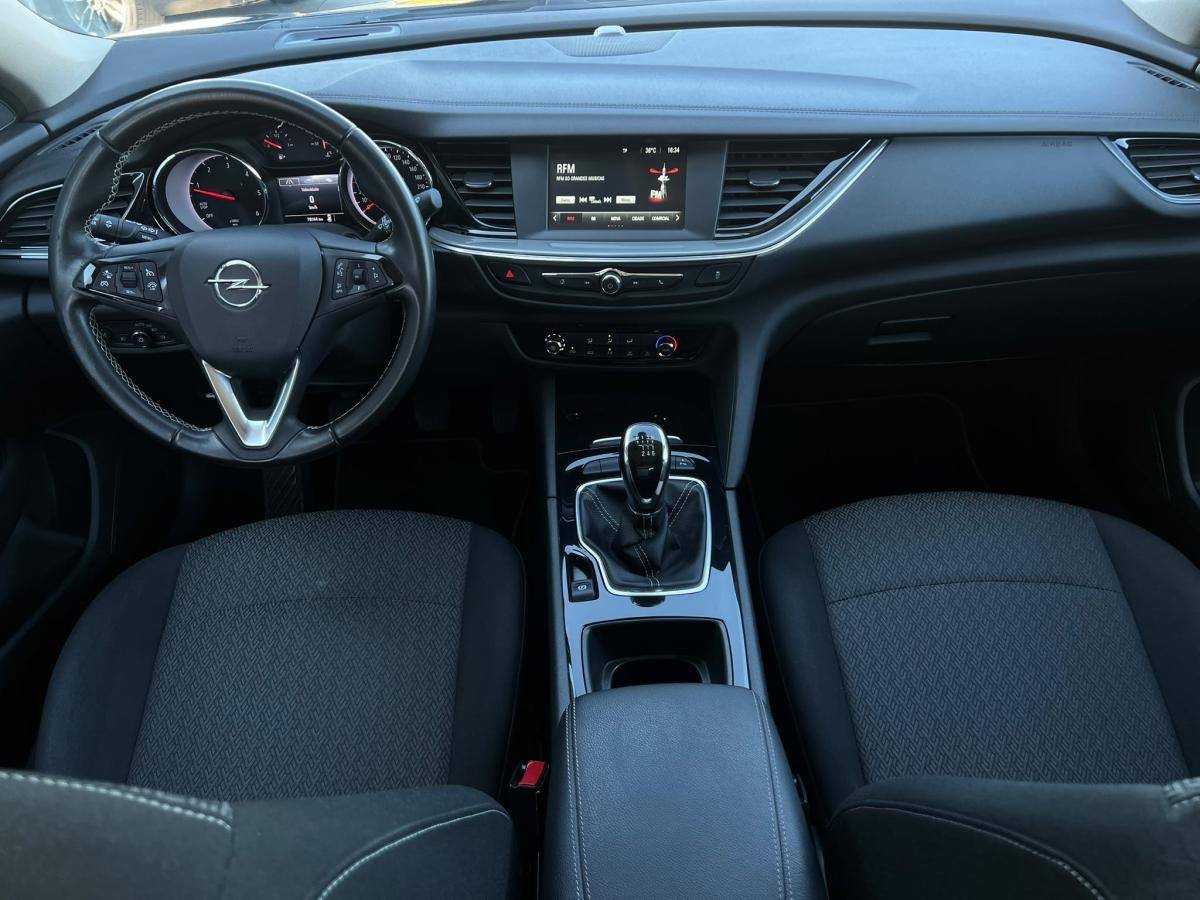 opel-insignia-2018-diesel-1598cc