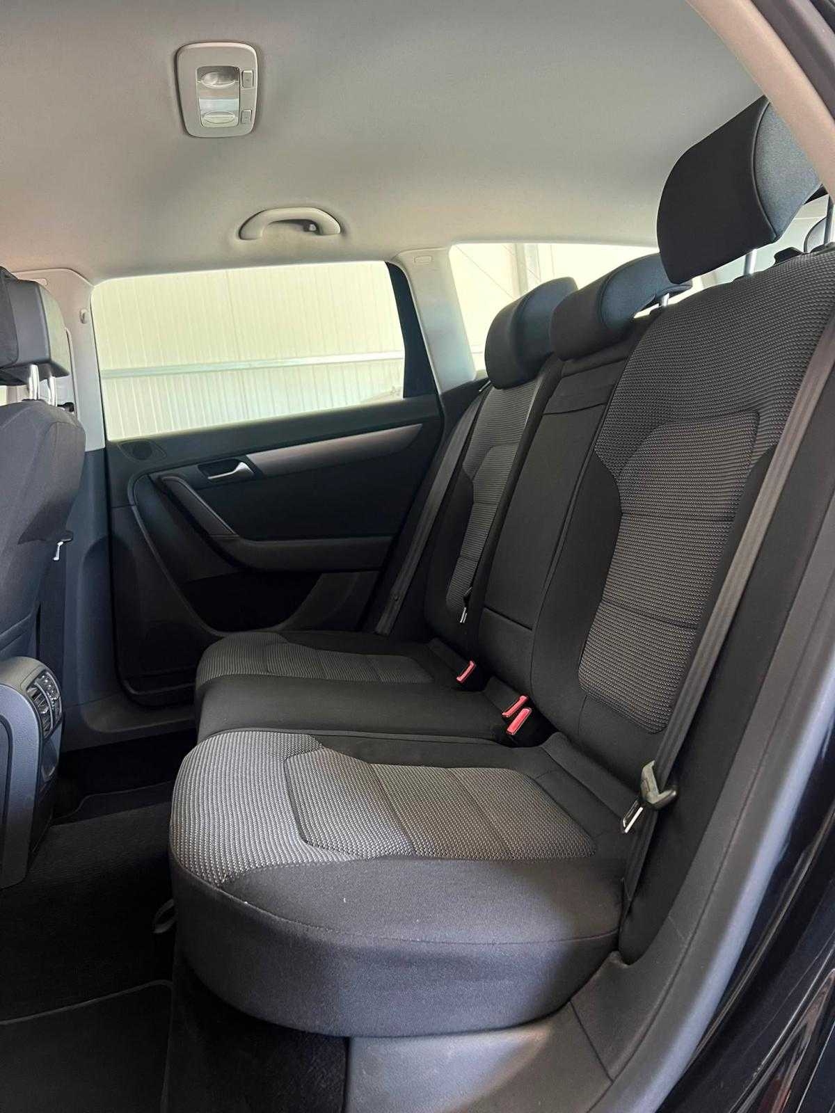 volkswagen-passat-variant-2011-diesel-1598cc
