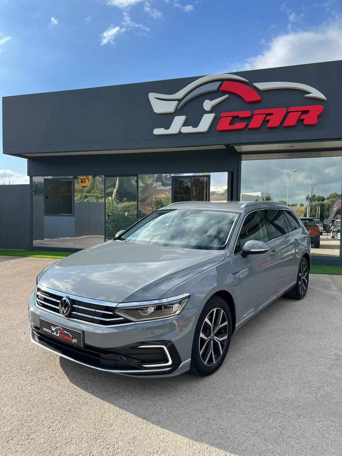 volkswagen-passat-variant-2022-hibrido-a-gasolina-1395cc