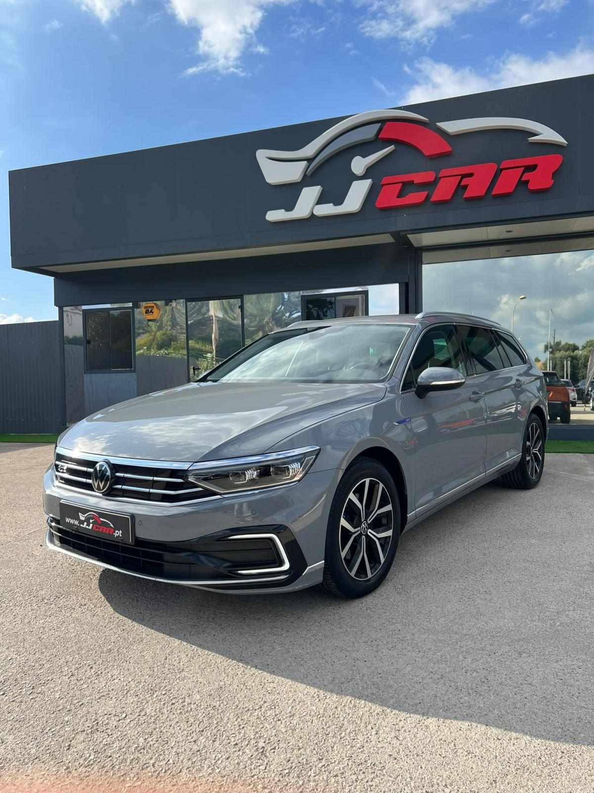 volkswagen-passat-variant-2022-hibrido-a-gasolina-1395cc