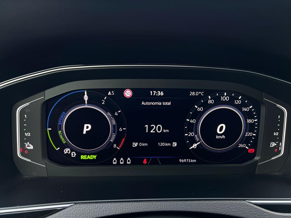 volkswagen-passat-variant-2022-hibrido-a-gasolina-1395cc