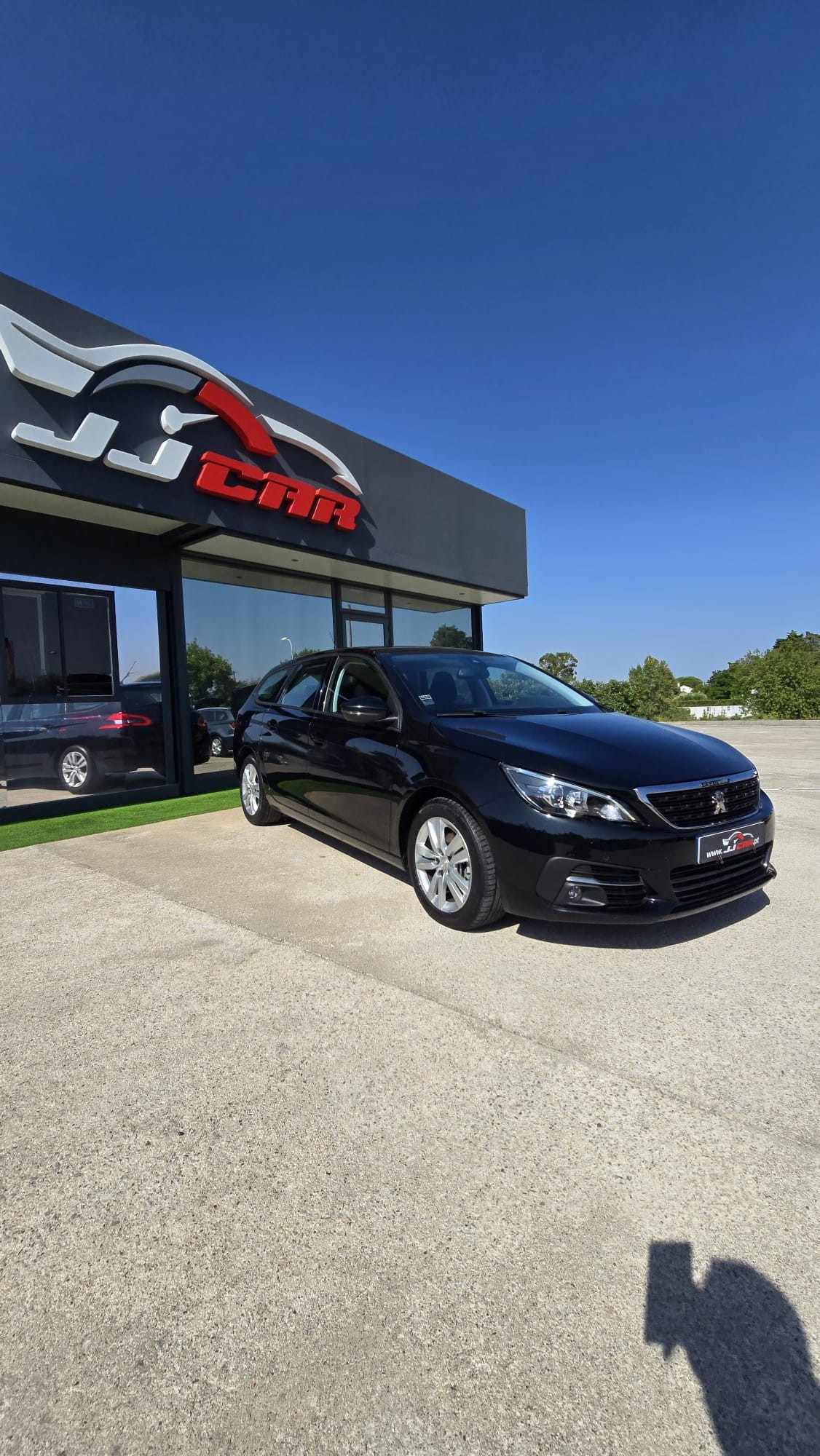 peugeot-308-sw-2018-diesel-1499cc