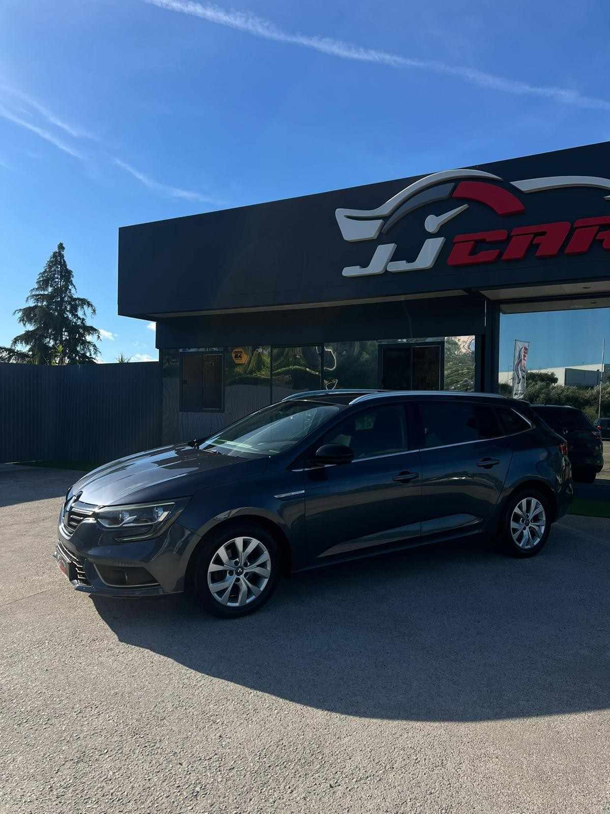 renault-megane-sport-tourer-2019-diesel-1461cc