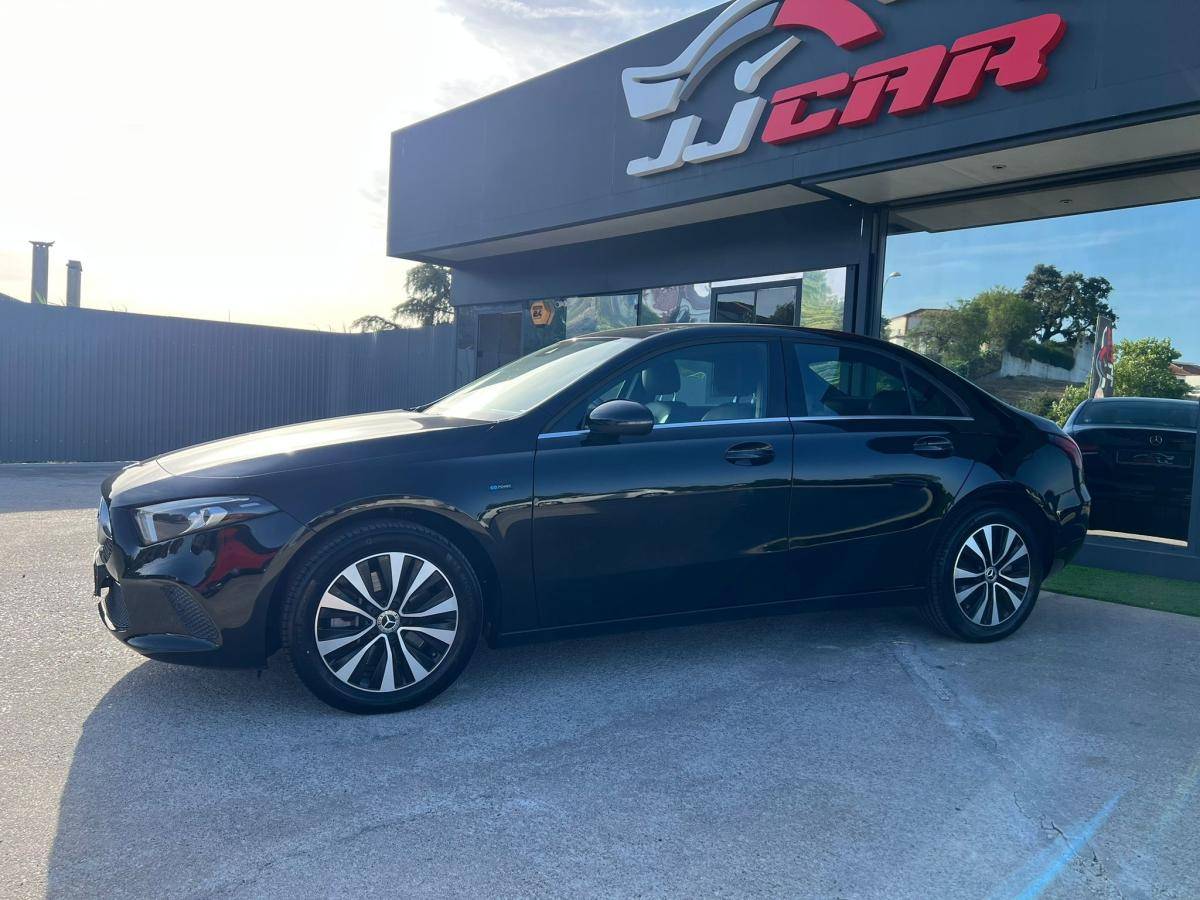 mercedes-benz-classe-a-2020-hibrido-a-gasolina-1332cc