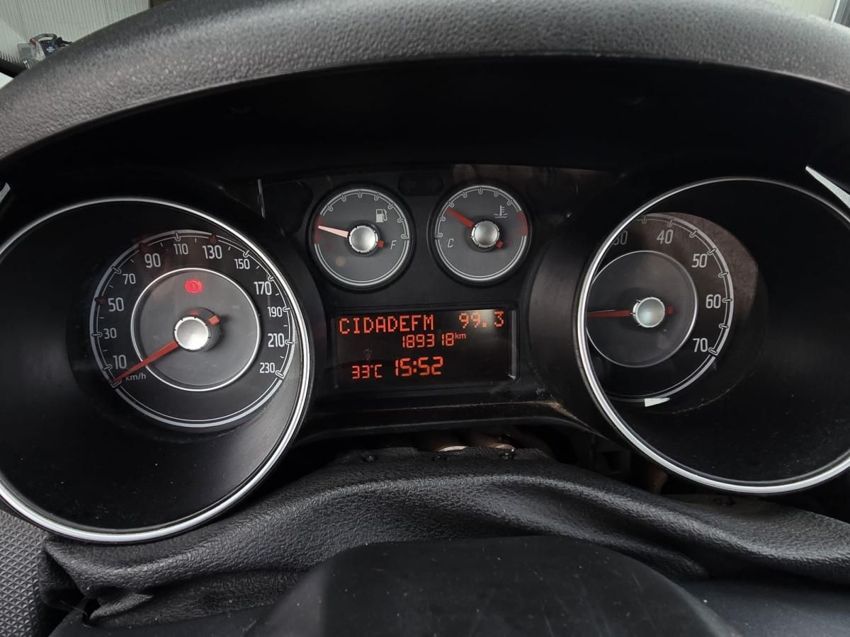 fiat-punto-2015-gasolina-1242cc
