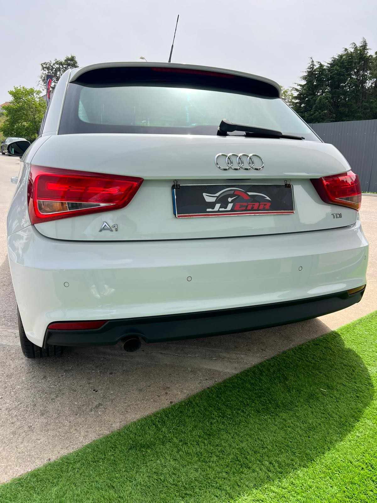 audi-a1-sportback-2017-diesel-1422cc