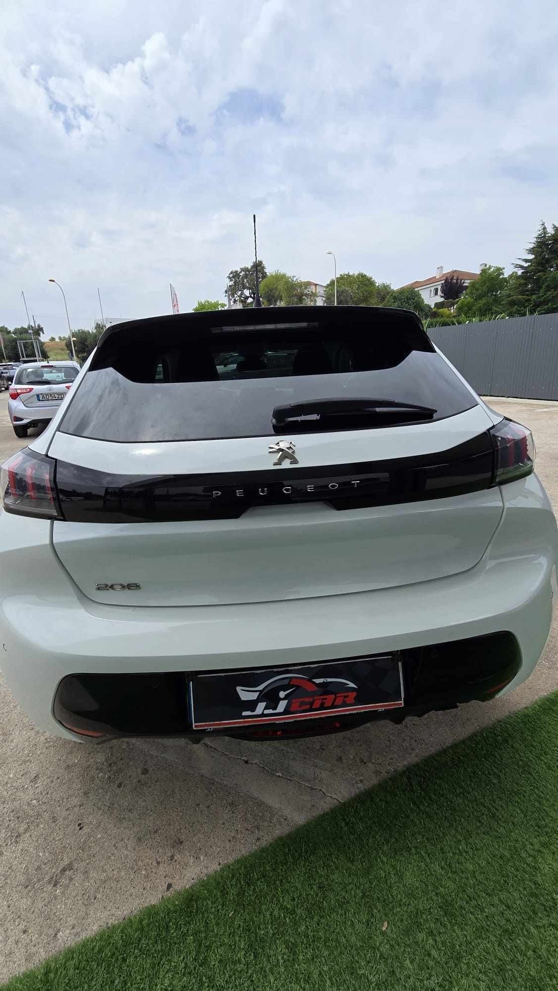 peugeot-208-2021-diesel-1499cc