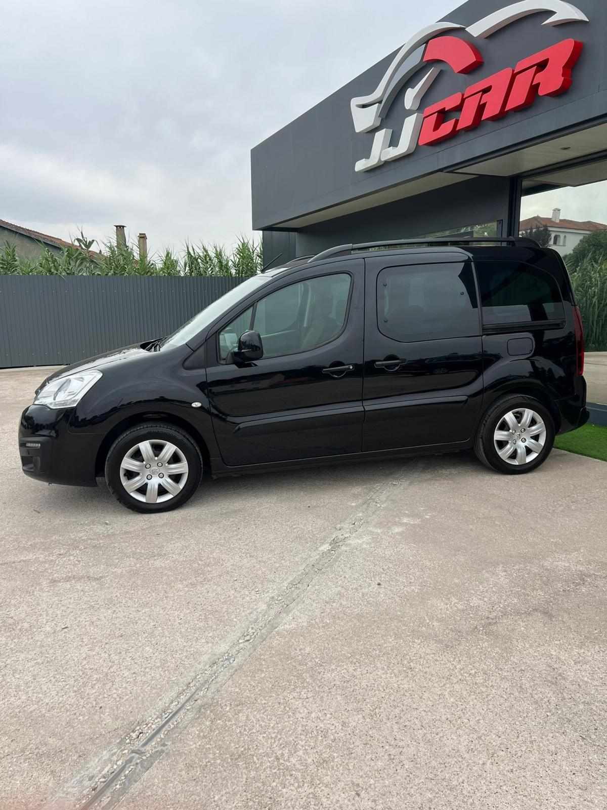 peugeot-partner-2018-gasolina-1199cc