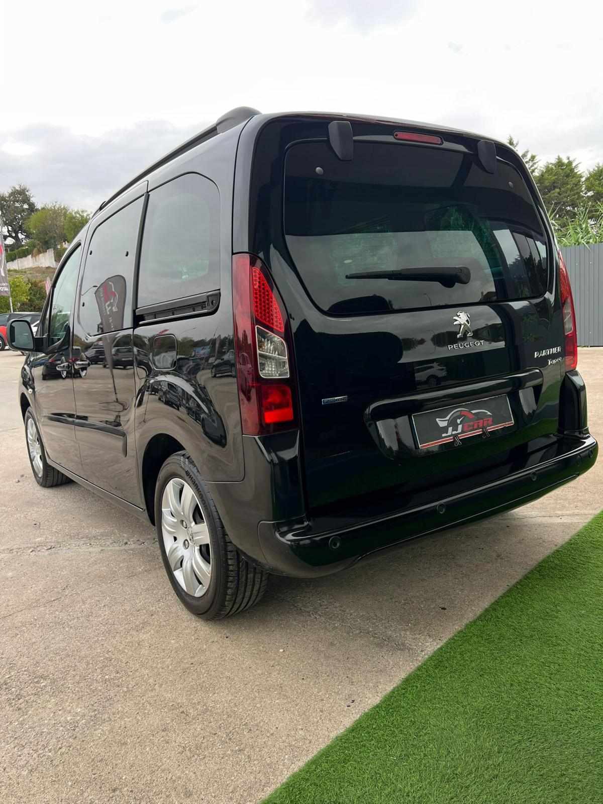 peugeot-partner-2018-gasolina-1199cc