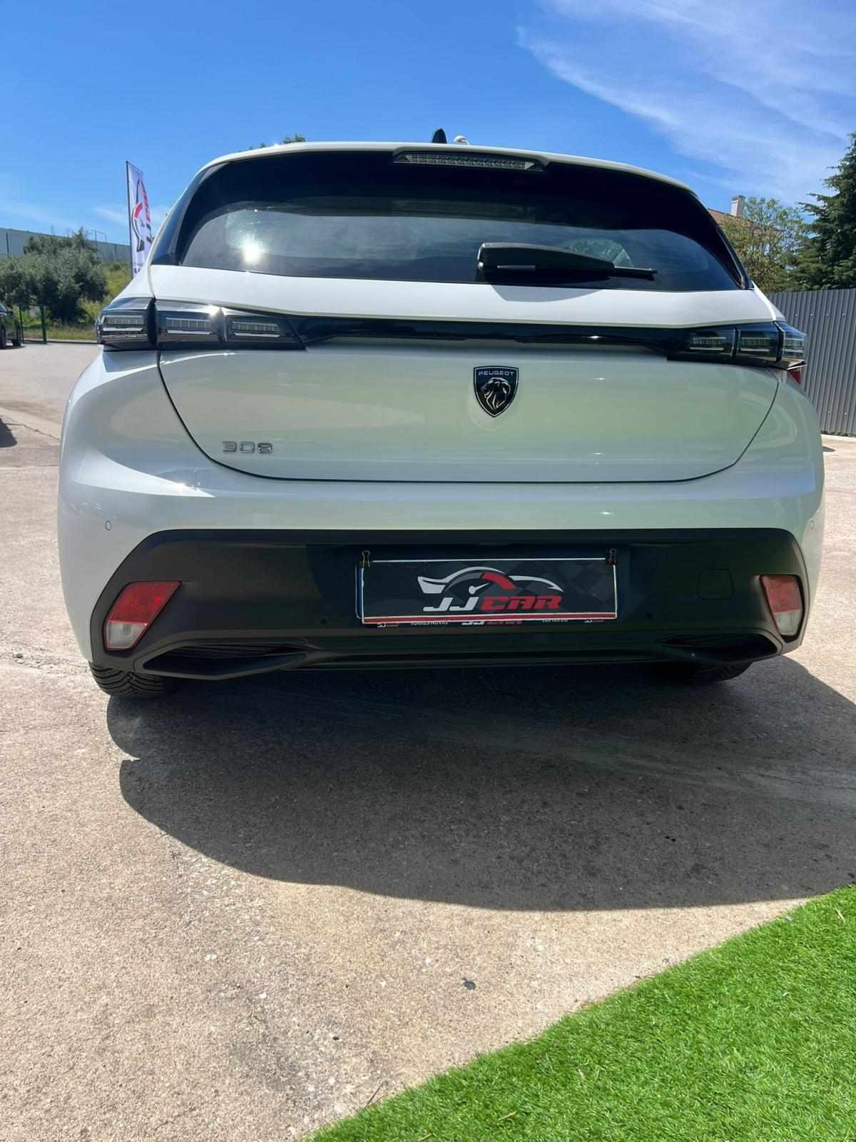 peugeot-308-2022-gasolina-1199cc