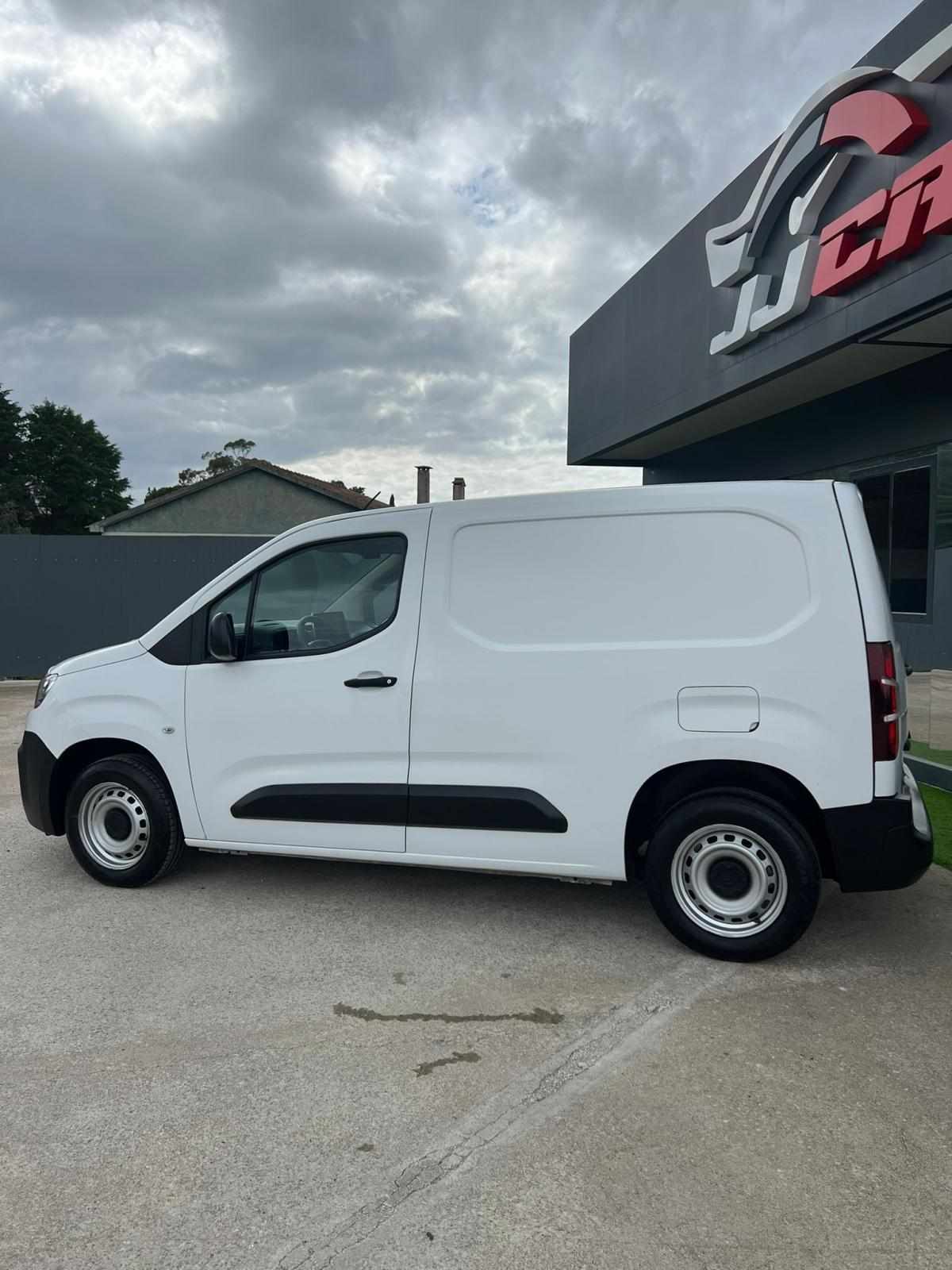 citroen-berlingo-2026-diesel-1499cc