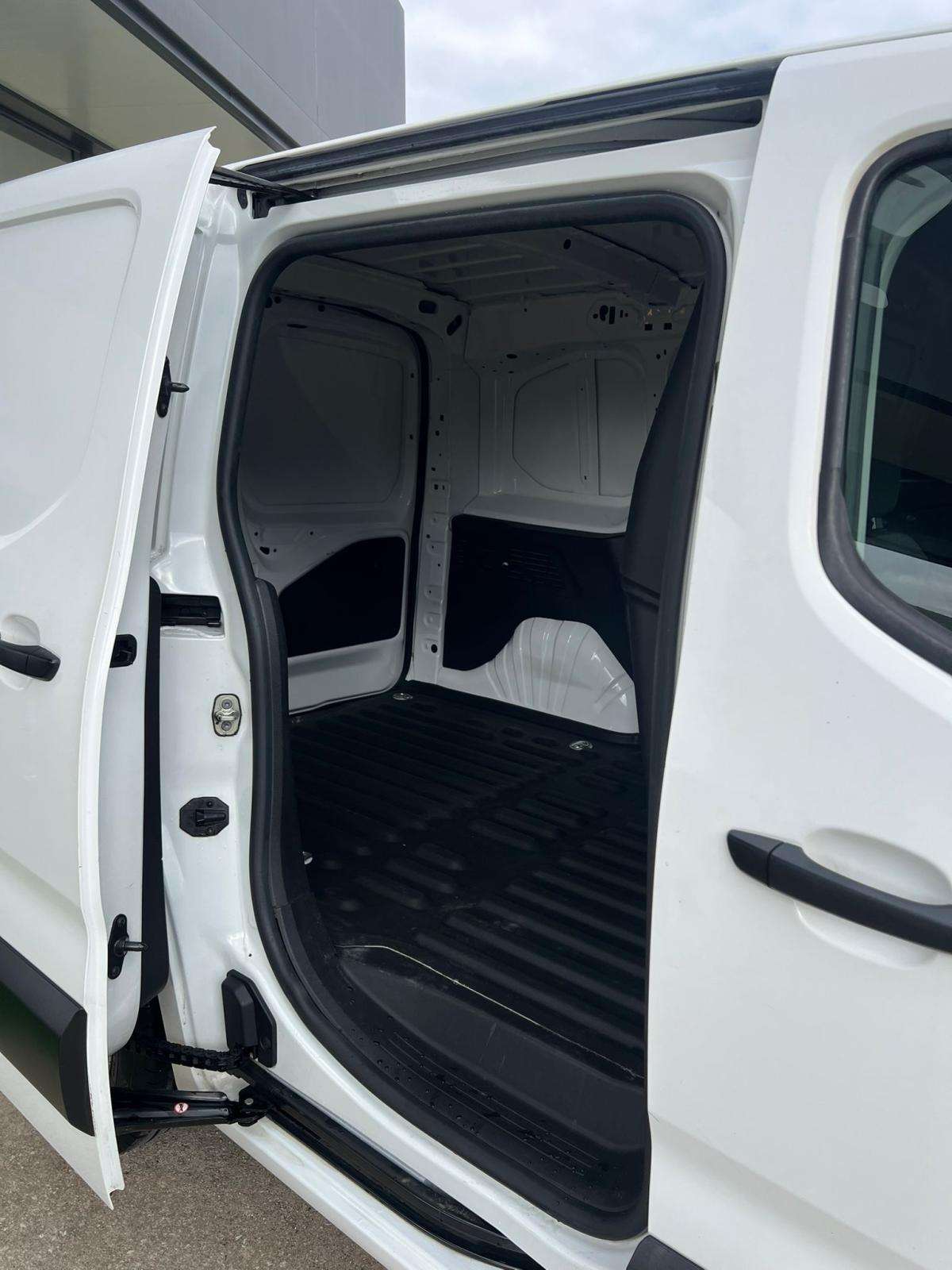 citroen-berlingo-2026-diesel-1499cc