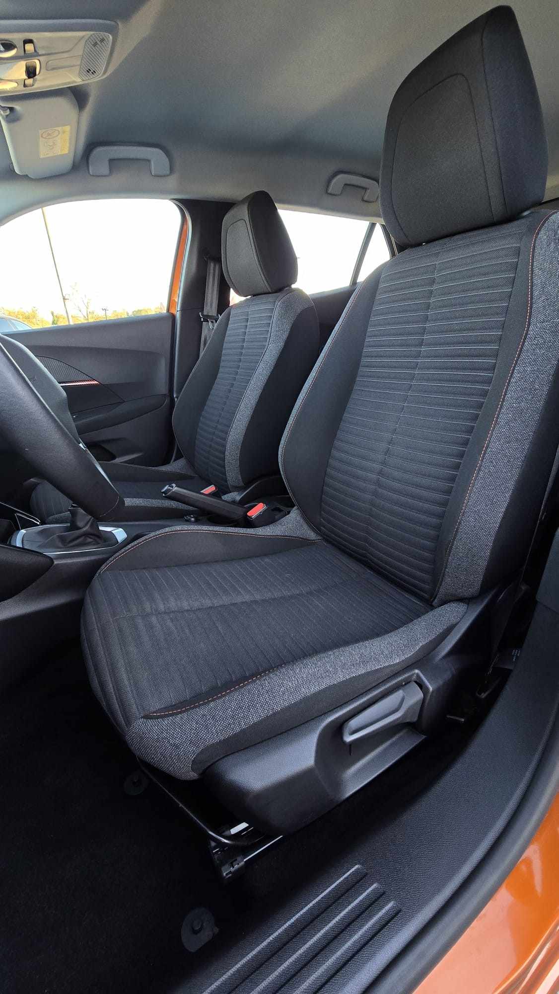 peugeot-2008-2022-gasolina-1199cc