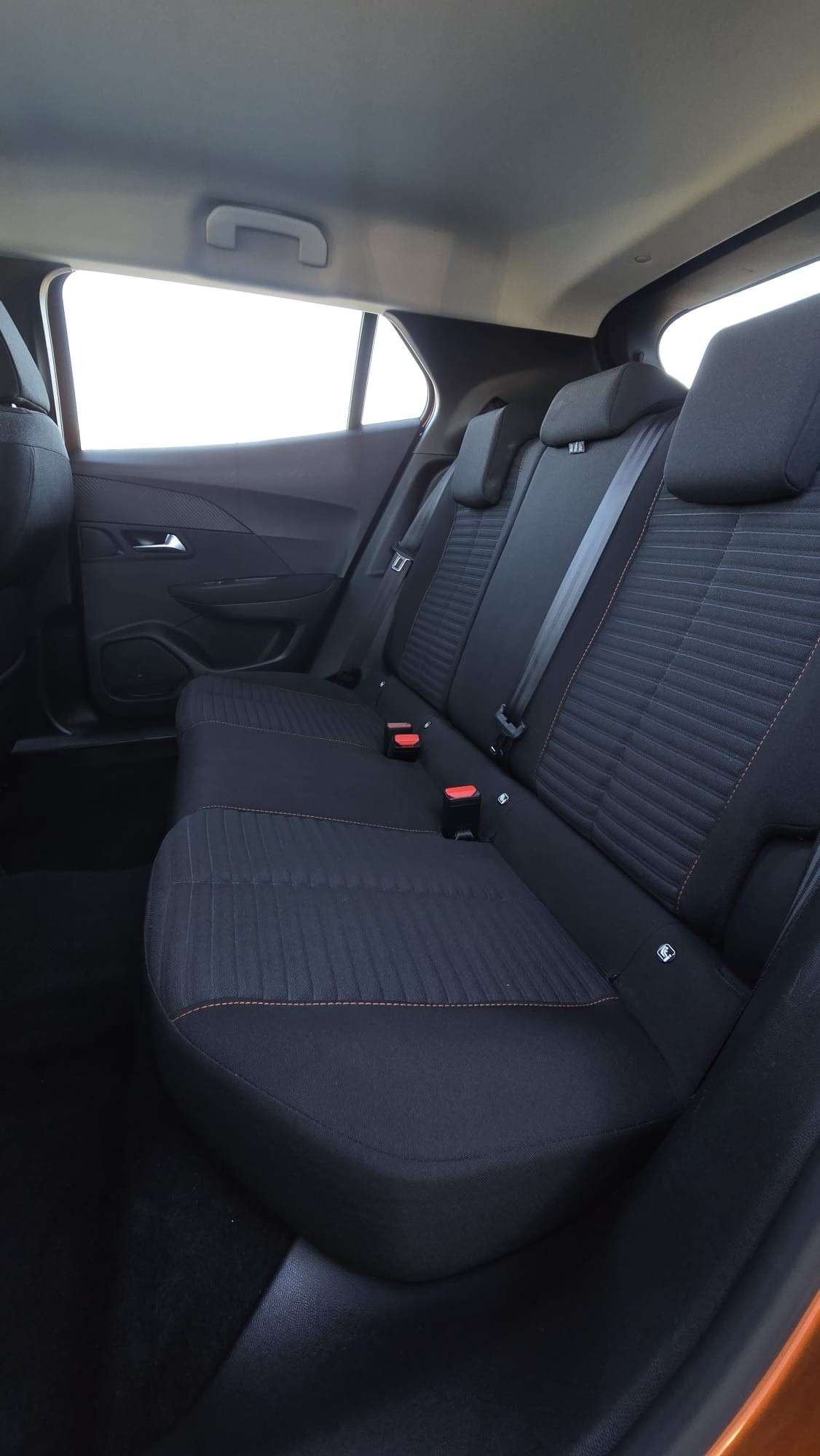 peugeot-2008-2022-gasolina-1199cc