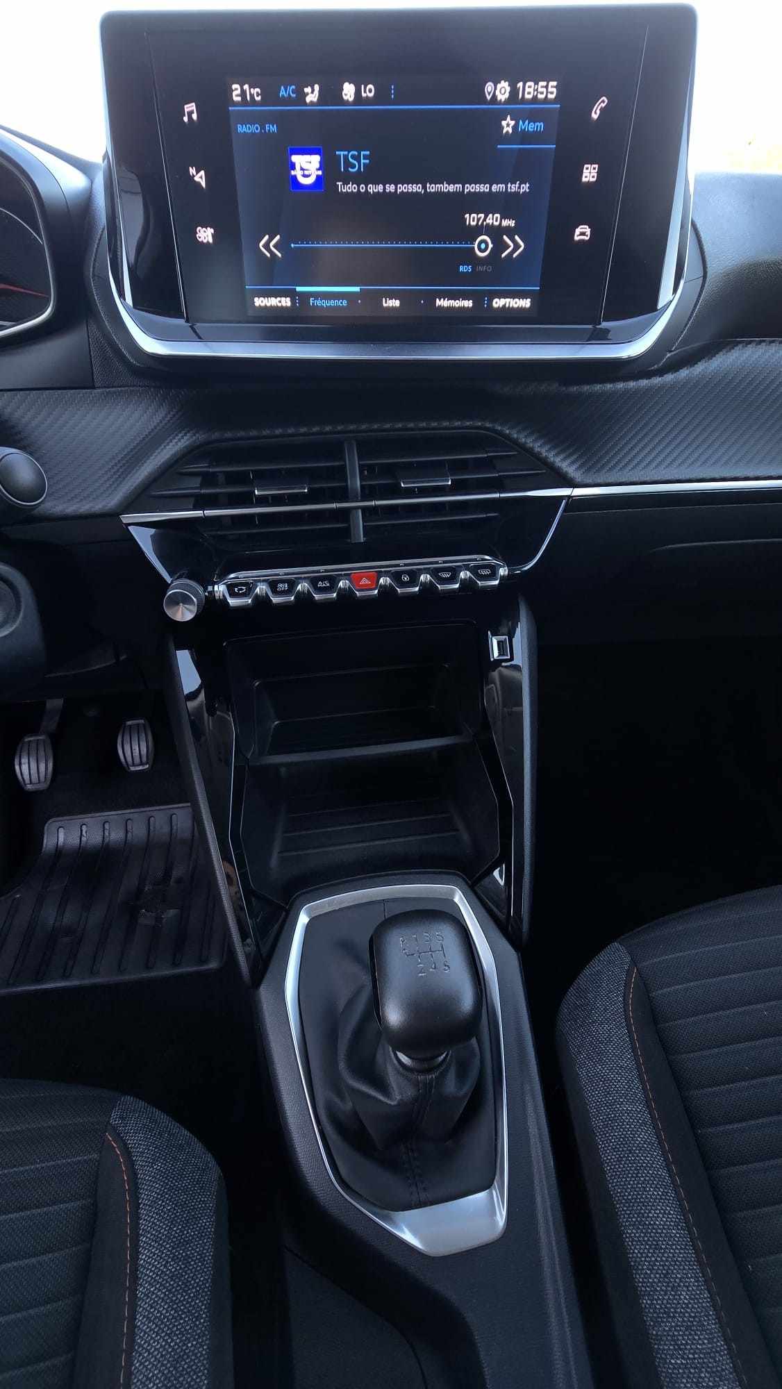 peugeot-2008-2022-gasolina-1199cc